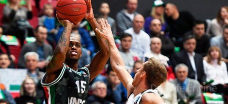 Lokomotiv Kuban contre UNICS