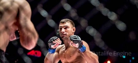 Artem Reznikov contre Andrey Koshkin